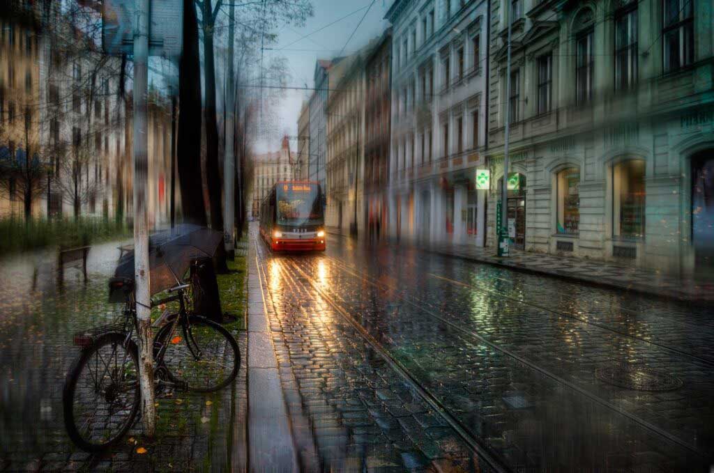 Художник, что рисует дождь: городские пейзажи Эдуарда Гордеева