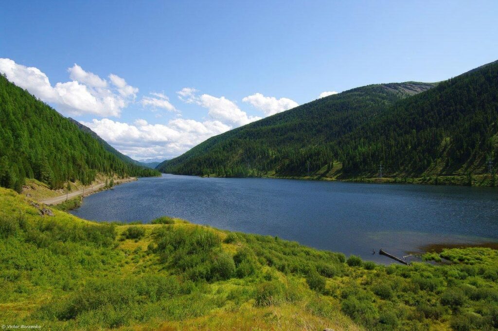 Республика Алтай. Озеро Чейбеккель. Фото: Russia.travel