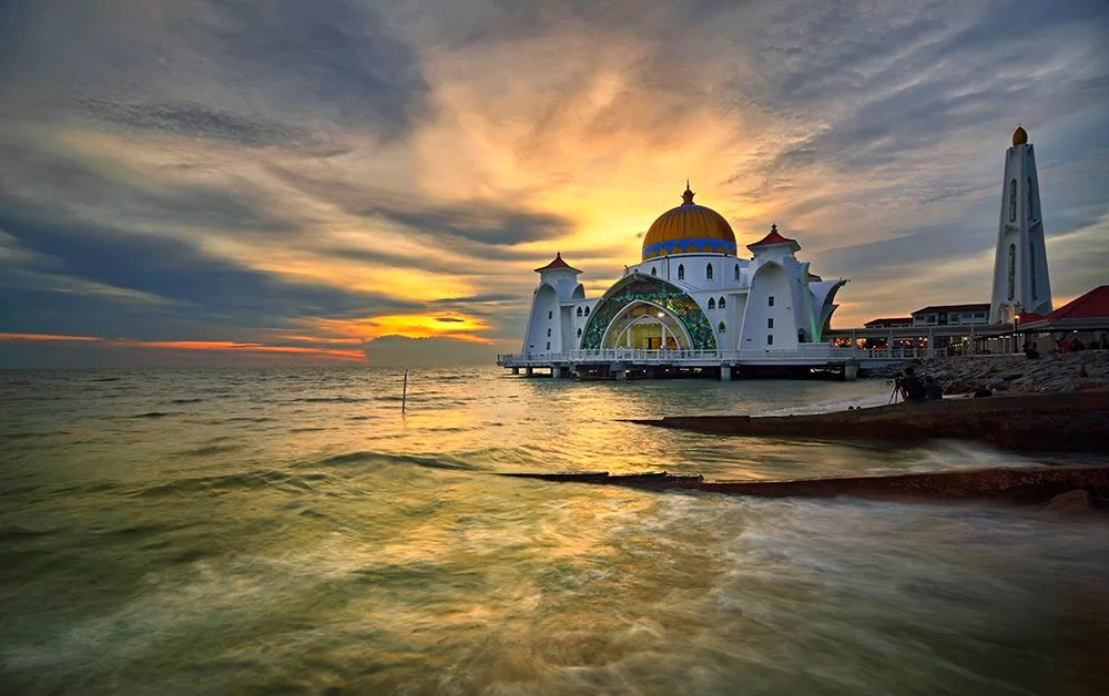 Мечеть пролива Малакка, Малайзия. Фото: Chin Boon Leng