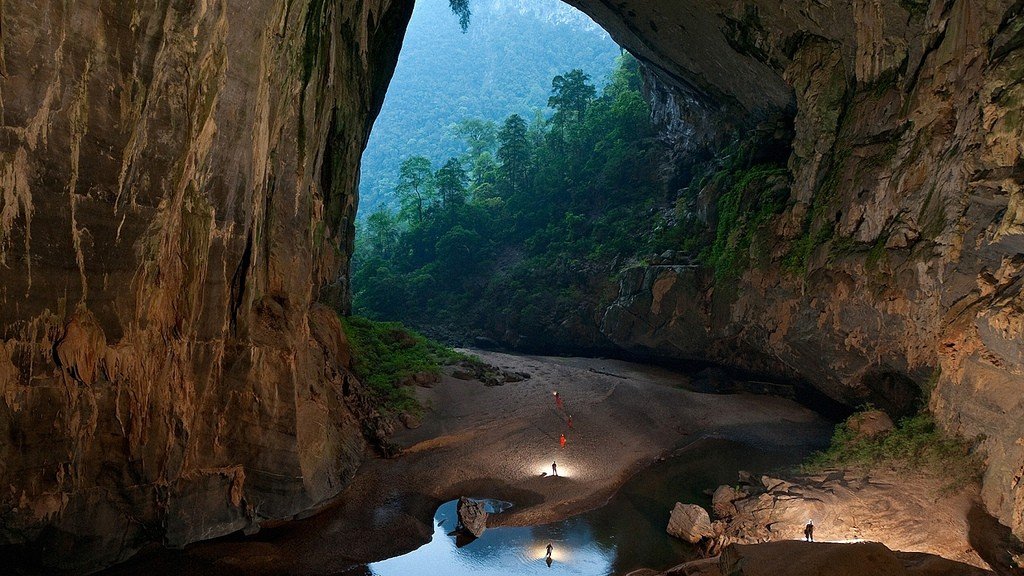 Шондонг - самая большая пещера в мире