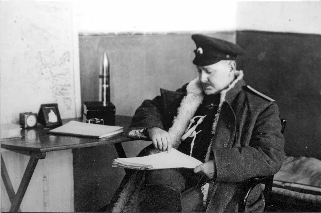 Самойло Александр Александрович (1869-1963): генерал-майор Царской армии, генерал-лейтенант РККА.