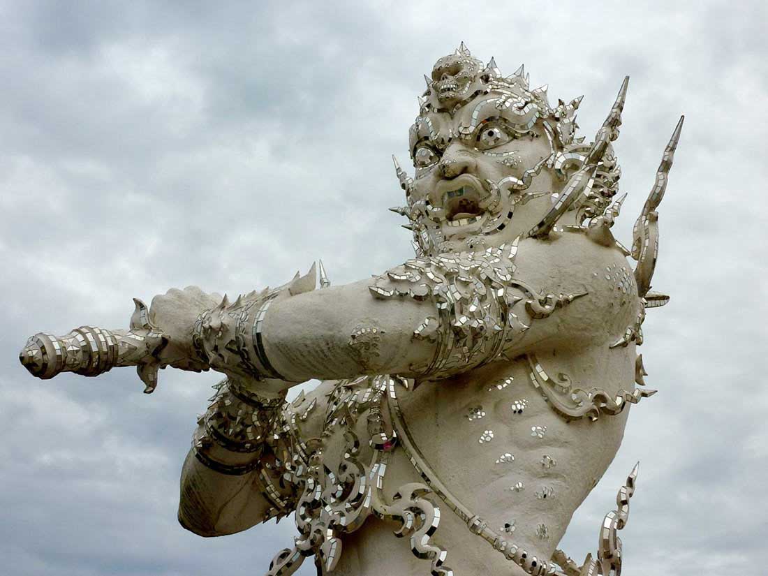 «Белый храм» – самая удивительная достопримечательность Таиланда. 