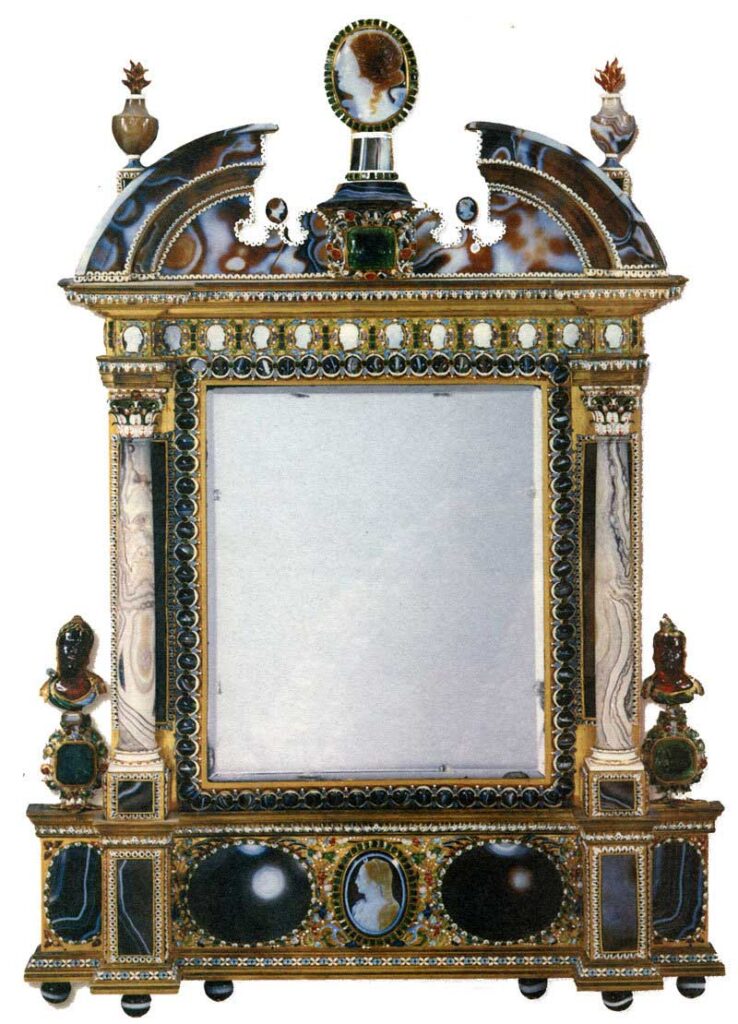 Свадебное зеркало Марии Медичи: самое дорогое в мире