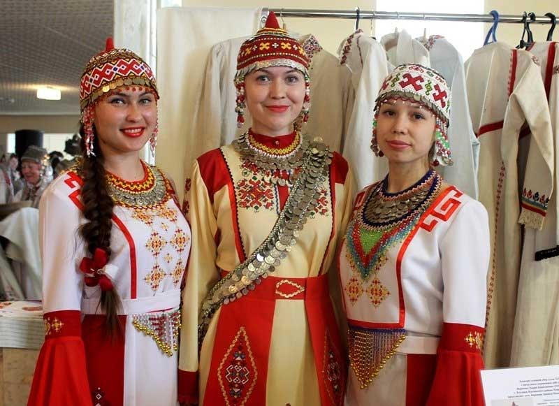 Чуваши - самый крупный тюркский народ, исповедующий христианство