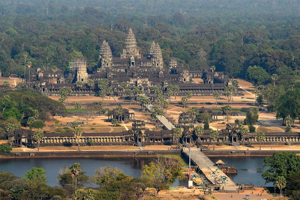 Ангкор-Ват - самый известный древний храм в Камбодже
