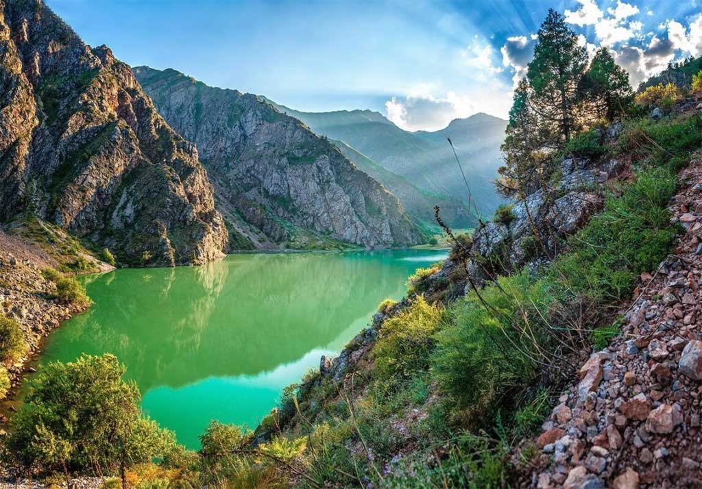 Нефритовые озера Урунгач (144 км от Ташкента), Узбекистан