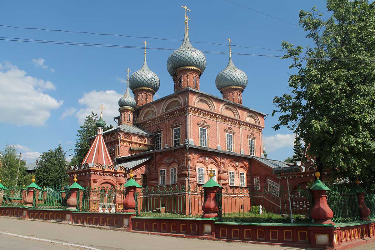 Воскресенская церковь на реке Дебре, Кострома
